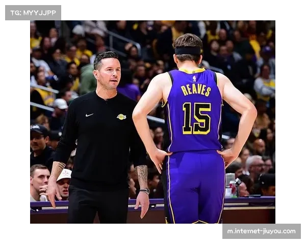 里夫斯无球跑动与接应数据稳定 湖人进攻体系需要第二处理点